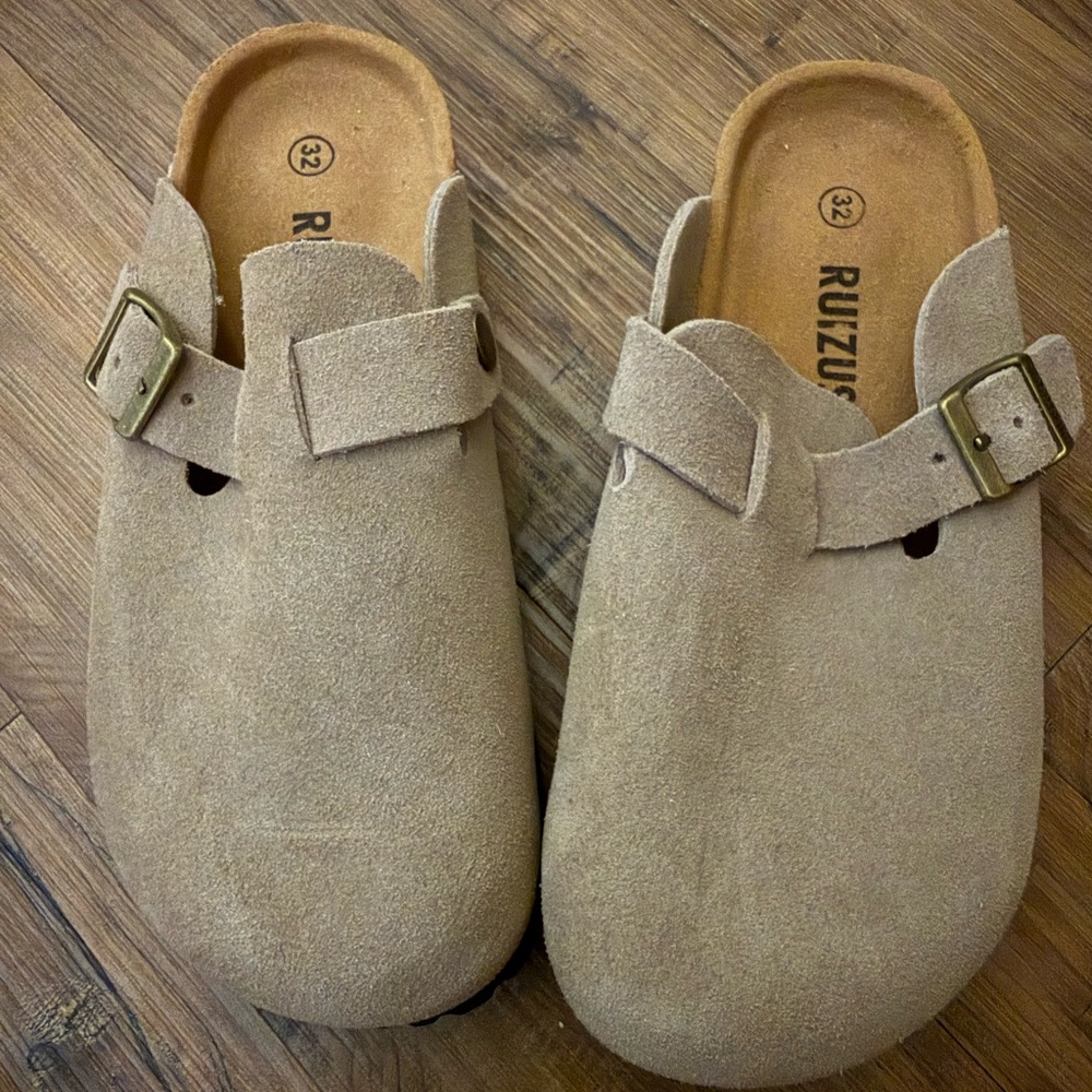 RUZUS Suede Slip-On Clog Mules in Light Taupe